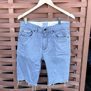 Burton mens “cut off” style shorts size 32